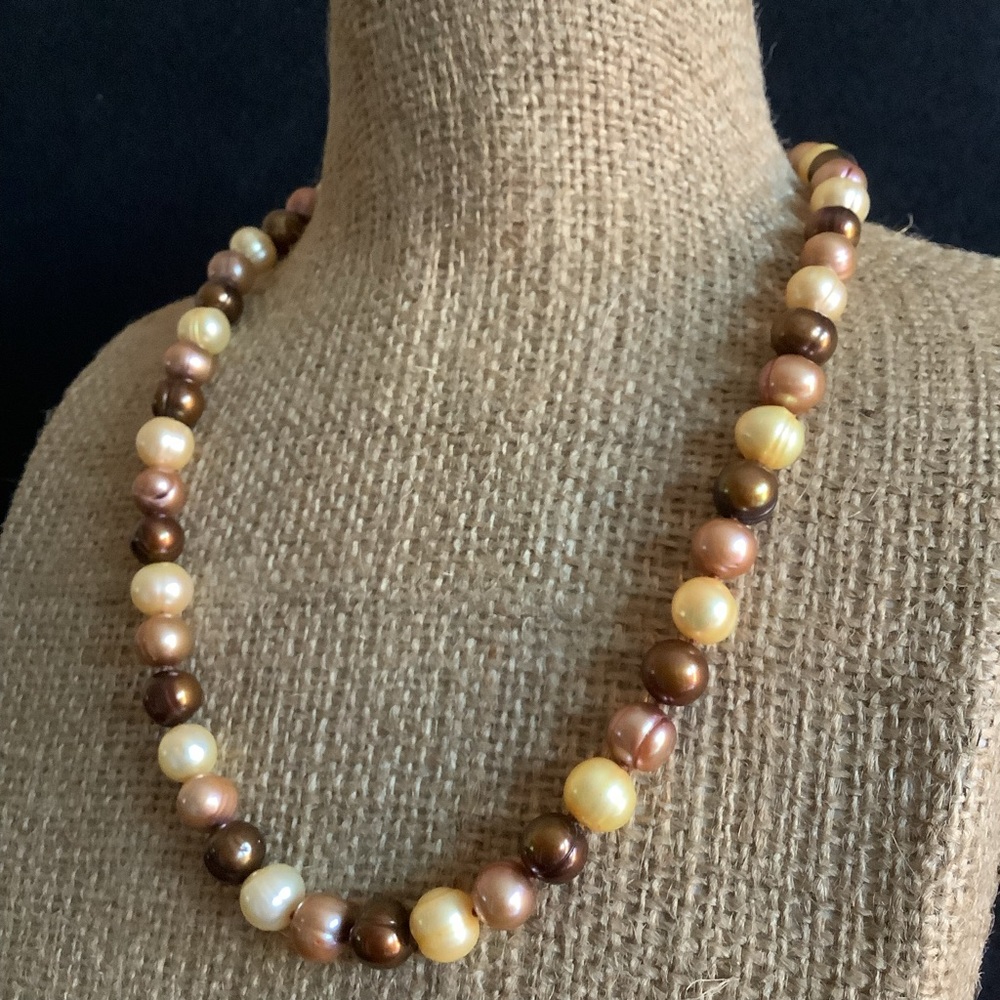925 s silver Genuine freshwater chocolate & champagne color pearl necklace. - Picture 4 of 9